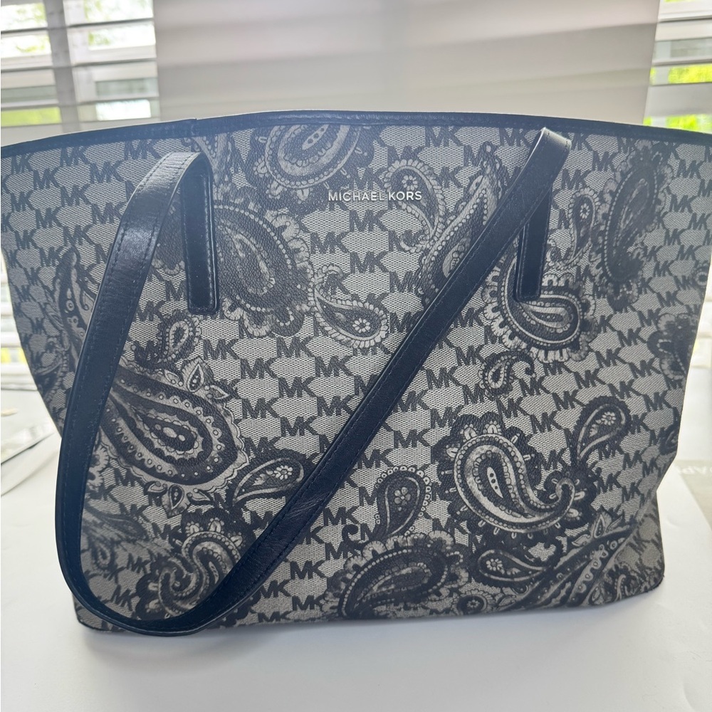 Michael Kors Black and Gray Floral Tote Bag